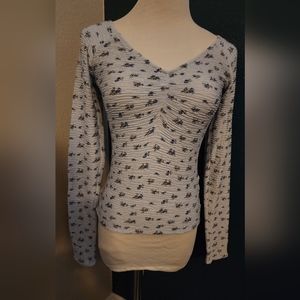 Hollister long sleeve shirt in size S